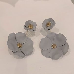 Grey Flower Earrings